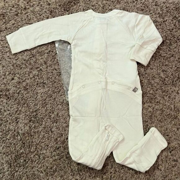 NWT Goumi Kids Cloud Footie SZ 6-12 mo Zipper Jumpsuit Bamboo Zippy White - Picture 2 of 3